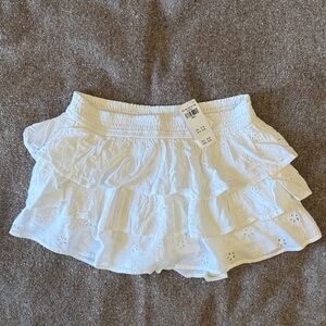NWT Hollister White Tiered Eyelet Mini Skirt (Size S)